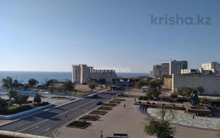 2-комнатная квартира · 45 м² · 5/9 этаж, 4-й мкр 40 за 120 000 ₸ в Актау — фото 12