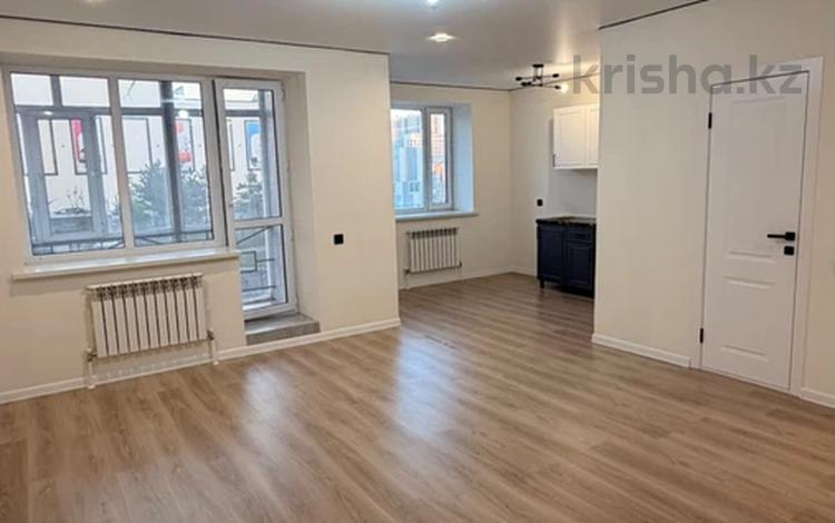 1-бөлмелі пәтер · 37.8 м² · 2/10 қабат, Роза Багланова 1, бағасы: 23.5 млн ₸ в Астане, Нура р-н — фото 2