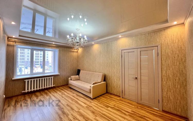 2-комнатная квартира, 58 м², 2/9 этаж, Туркестан 30