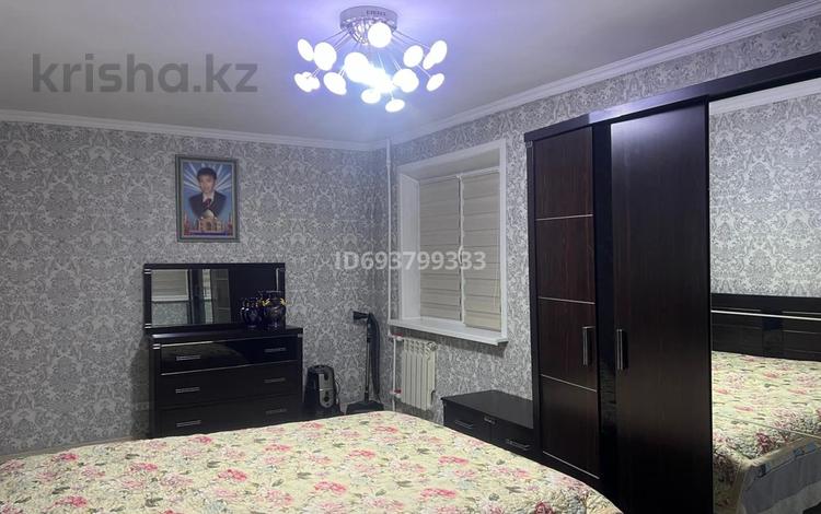 3-бөлмелі пәтер · 63 м² · 3/5 қабат, Орлова 105/2, бағасы: 19 млн ₸ в Караганде, Казыбек би р-н — фото 2