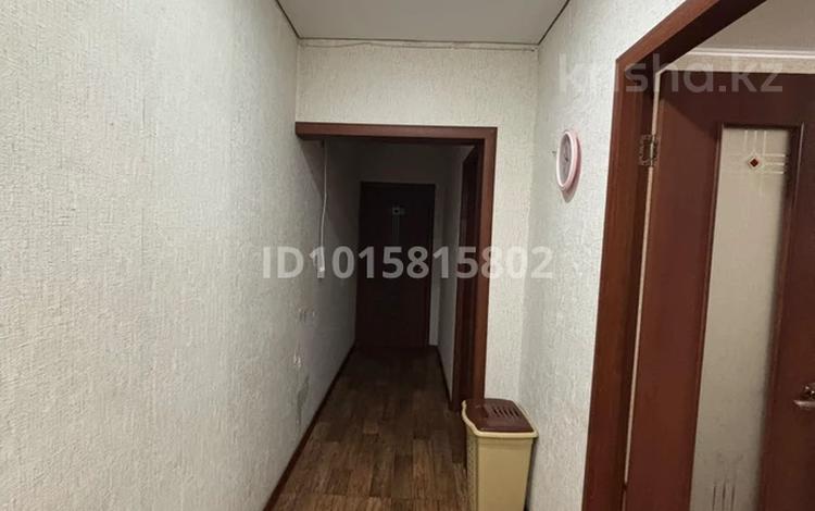 3-бөлмелі пәтер · 70 м² · 6/6 қабат, Кенжетаева 1а — Рядом супермаркет шынгыс, бағасы: 250 000 ₸ в Кокшетау — фото 2