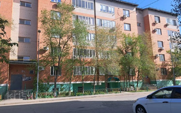 2-комнатная квартира · 75 м² · 5/5 этаж, Владимирского 21а — Ресторан Bavarius за 200 000 ₸ в Атырау, мкр Авангард-4 — фото 12