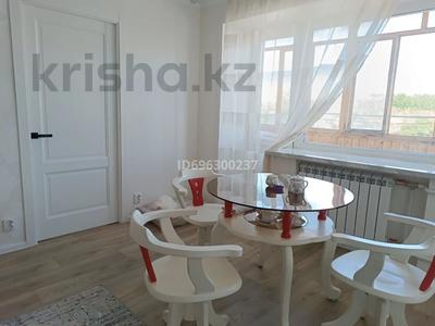 Аренда квартир в Восточно-Казахстанской обл.: 2-комнатная квартира · 42 м² · 4/5 этаж · помесячно, Пр Ауэзова 49 за 350 000 〒 2-комнатная квартира · 42 м² · 4/5 этаж · помесячно, Пр Ауэзова 49 за 350 000 〒 в Усть-Каменогорске