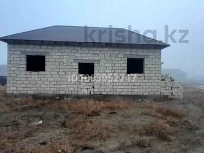 Отдельный дом · 2 комнаты · 42 м² · 8 сот., мкр Кайнар, 17 50 за 7 млн ₸ в Атырау