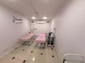 Салоны красоты, медцентры и аптеки, кабинеты и рабочие места · 300 м² за 250 000 ₸ в Алматы, Алмалинский р-н — фото 5