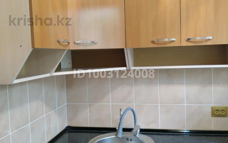 2-бөлмелі пәтер · 45 м² · 5/5 қабат, Талас мкр 28, бағасы: 11 млн ₸ в Таразе — фото 2