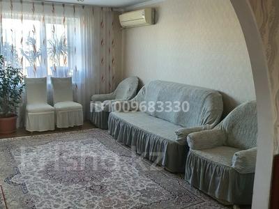 4-комнатная квартира · 90 м² · 4/5 этаж, мкр 8, абулхаир хана 78 за 25.5 млн 〒 в Актобе