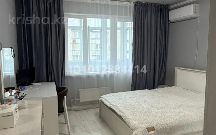 3-бөлмелі пәтер · 96 м² · 8/9 қабат, мкр Жулдыз-1 19Б, бағасы: 53 млн ₸ в Алматы, Турксибский р-н — фото 2