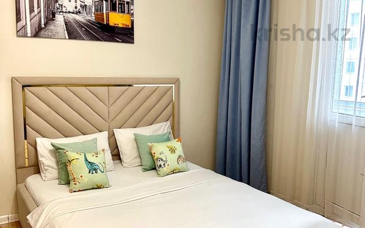 1-комнатная квартира · 40 м² · 5/12 этаж, мкр Акбулак, 1-я улица 51 за 13 000 〒 в Алматы, Алатауский р-н — фото 2