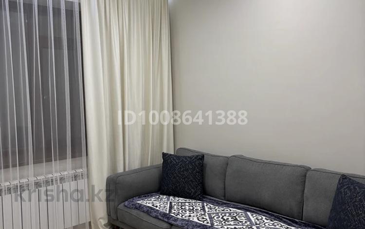 2-комнатная квартира · 70 м² · 3/9 этаж, Шакарима 38 — Круглосуточно Центр за 2 500 ₸ в Семее — фото 2