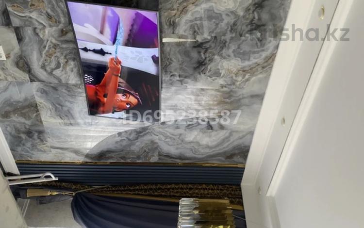1-бөлмелі пәтер · 47 м² · 6/12 қабат, 17-ш/а. 217, бағасы: 15 000 ₸ в Актау, 17-й мкр — фото 2