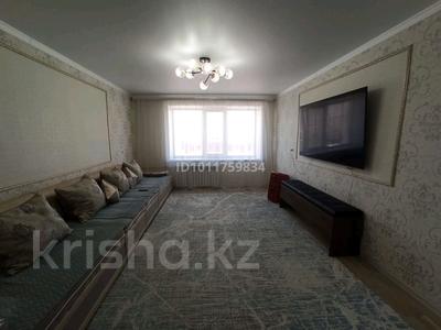 4-комнатная квартира · 80 м² · 6/6 этаж, мкр 8, проспект А. Молдагуловой 41 за 25 млн ₸ в Актобе