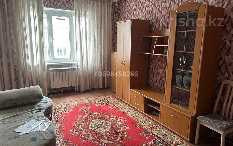 1-комнатная квартира · 40 м² · 9/9 этаж, Курмангазы — Метро Алатау за 200 000 ₸ в Алматы — фото 2