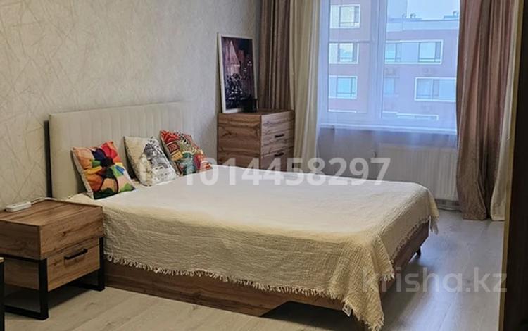 1-комнатная квартира · 39 м² · 10/14 этаж, Абикен Бектурова 11/1 за 250 000 ₸ в Астане, Нура р-н — фото 13