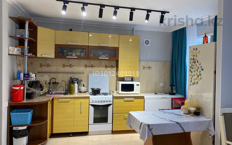 3-бөлмелі пәтер · 63 м² · 4/6 қабат, Брусиловского 22 а, бағасы: 25.5 млн ₸ в Астане, р-н Байконур — фото 2