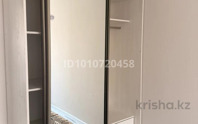 3-бөлмелі пәтер · 60 м² · 3/4 қабат, мкр №1 — Напротив базара Сары арка, бағасы: 350 000 ₸ в Алматы, Ауэзовский р-н — фото 2