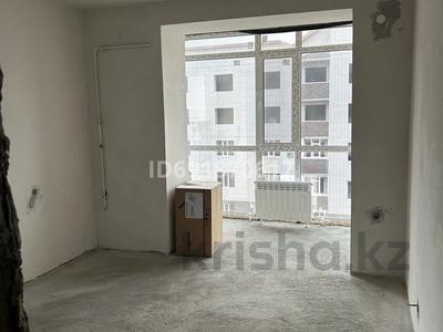 3-комнатная квартира, 90 м², 5/5 этаж, мкр. Алтын орда 7г к1 — Тауелсыздык за 24 млн 〒 в Актобе, мкр. Алтын орда