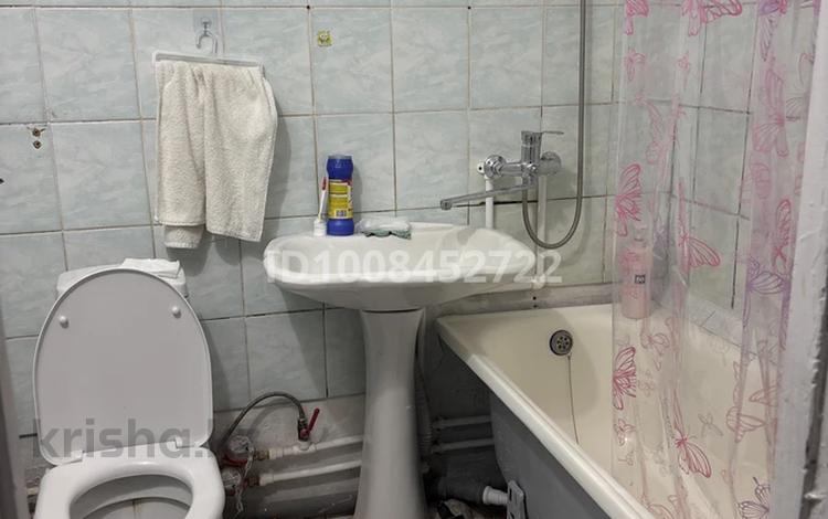 2 комнаты · 36 м² · 3/5 этаж, мкр 4 18 за 30 000 〒 в Уральске — фото 3