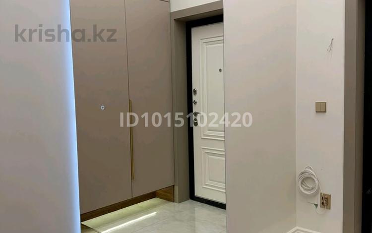 2-бөлмелі пәтер · 80.3 м² · 8/9 қабат, Молдагулова 5/5, бағасы: 42.4 млн ₸ в Уральске — фото 2