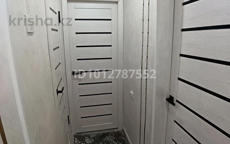 1-комнатная квартира · 38 м² · 5/5 этаж, Чайковкий 8 за 9 млн 〒 в  — фото 2
