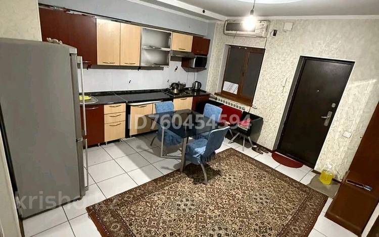 2-бөлмелі пәтер · 60 м² · 5/9 қабат, Молдагуловои — Абылаихана, бағасы: 18 000 ₸ в Алматы, Алмалинский р-н — фото 2