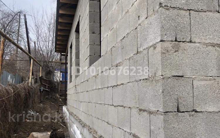 Отдельный дом · 5 комнат · 117 м² · 5 сот., Заря 58 — Расул бассейн за 25 млн 〒 в Талгаре — фото 2