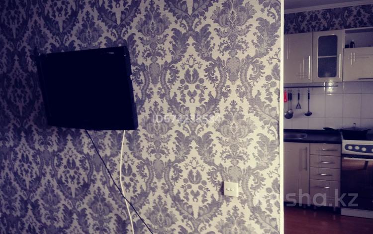 1-бөлмелі пәтер · 33 м² · 3/9 қабат, 6-шағынаудан, Ермекова, бағасы: 11 000 ₸ в Караганде, Казыбек би р-н — фото 2