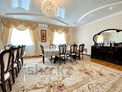 Отдельный дом · 9 комнат · 500 м² · 20 сот., мкр Курсай, 1 май за 100 млн ₸ в Атырау