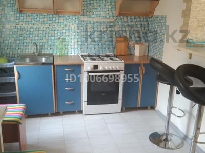 Үйдің бір бөлігі · 2 бөлме · 50 м², мкр 13-й военный городок, Остроумова — РВ - 90, бағасы: 180 000 〒 в Алматы, Турксибский р-н