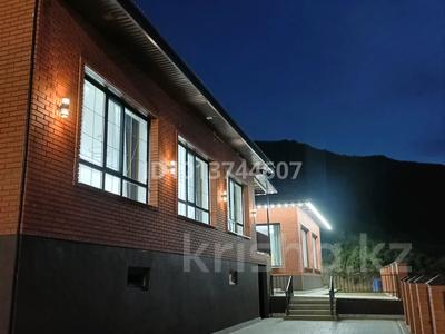 Дом · 5 комнат · 240 м², Соловины переулок 5 за 200 000 ₸ в Усть-Каменогорске, Ульбинский