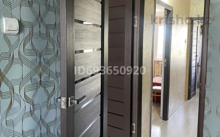 3-бөлмелі пәтер · 63.5 м² · 4/4 қабат, 2 мкр 11, бағасы: ~ 20 млн ₸ в Конаеве — фото 9