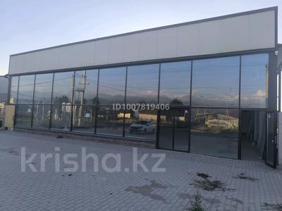 Свободное назначение, офисы, магазины и бутики, склады, азс, автосервисы и автомойки, общепит, салоны красоты, сельское хозяйство, бани, гостиницы и зоны отдыха, медцентры и аптеки, образование, развлечения · 900 м² за 750 млн 〒 в Туздыбастау (Калинино)