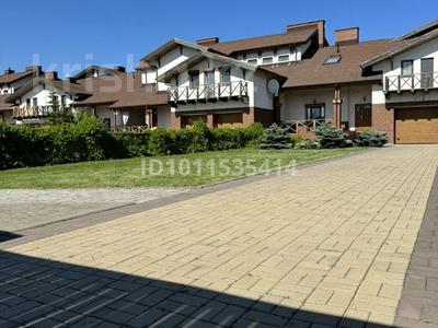 Часть дома · 7 комнат · 350 м² · 10 сот., Ботанический сад 23 за 220 млн 〒 в Караганде, Казыбек би р-н