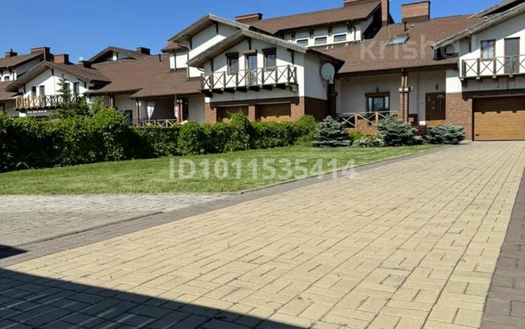 Часть дома · 7 комнат · 350 м² · 10 сот., Ботанический сад 23 за 220 млн 〒 в Караганде, Казыбек би р-н — фото 2