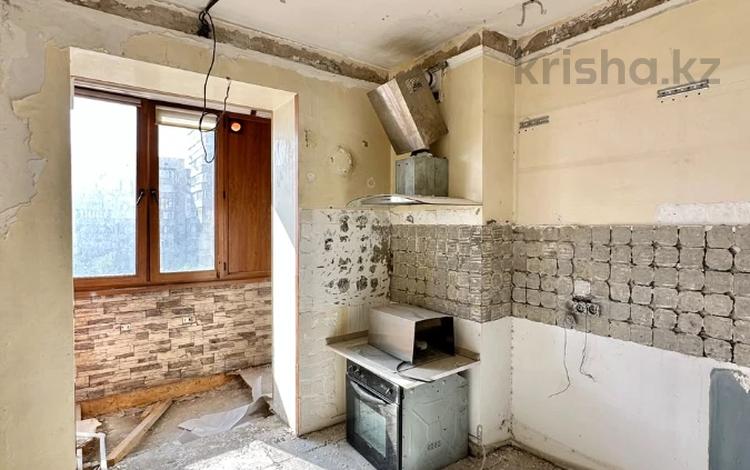 2-бөлмелі пәтер · 60 м² · 5/12 қабат, Самал-2 ш/а. 89, бағасы: 47 млн ₸ в Алматы, Медеуский р-н — фото 4