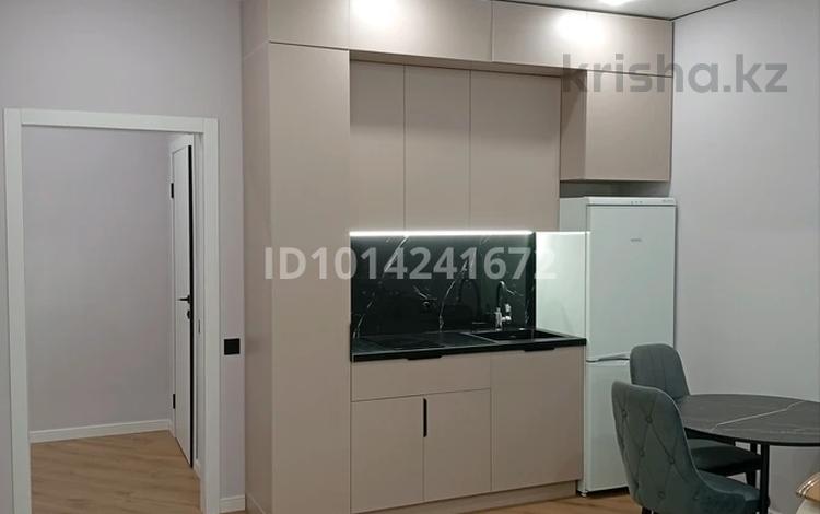 2-комнатная квартира · 42 м² · 9/9 этаж, Шамши Калдаяков 51 за 230 000 ₸ в Астане, Сарайшык р-н — фото 2