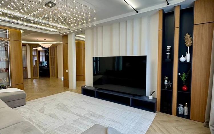 6-комнатная квартира · 195 м² · 10 этаж, Шамши Калдаяков 8 за 280 млн ₸ в Астане, Алматы р-н — фото 2