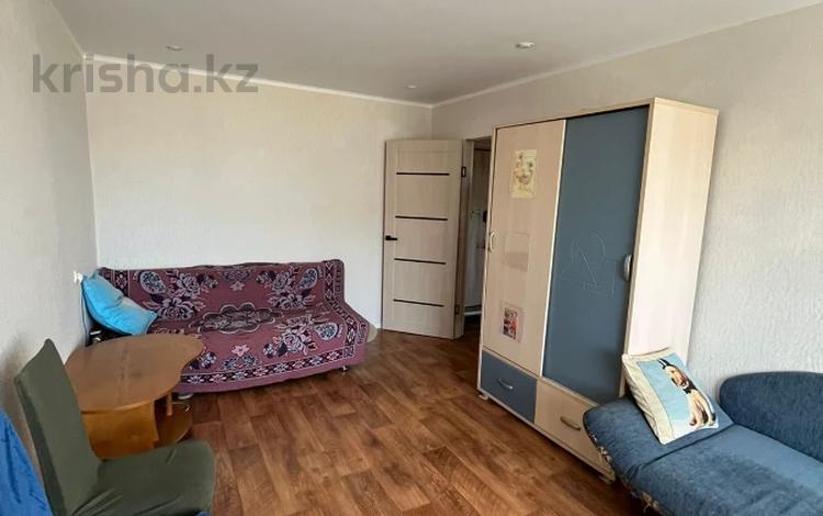 1-комнатная квартира · 35 м² · 4/5 этаж, мкр 11 за 15 млн ₸ в Актобе — фото 2