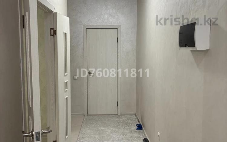2-бөлмелі пәтер · 54 м² · 7/12 қабат, мкр Акбулак, Дарабоз 1-83, бағасы: 250 000 ₸ в Алматы, Алатауский р-н — фото 2