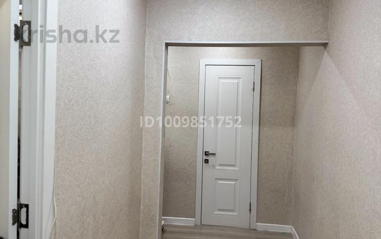 2-бөлмелі пәтер · 52 м² · 7/10 қабат, мкр Юго-Восток, Мкр Степной 3 2, бағасы: 25 млн ₸ в Караганде, Казыбек би р-н — фото 2