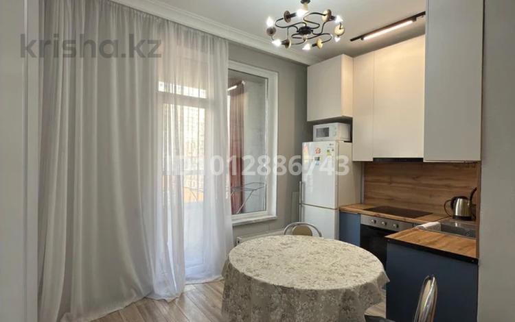 1-комнатная квартира · 45 м² · 7 этаж, Абикен Бектуров 9 за 18 000 ₸ в Астане, Нура р-н — фото 6