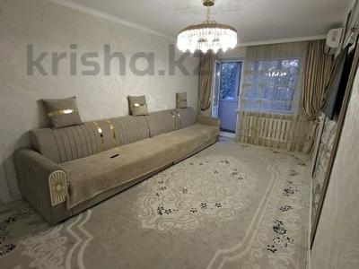 4-комнатная квартира · 78 м² · 4/5 этаж, мкр Юго-Восток, проспект Стройтелей — рядом 3 школы, садик за 23.5 млн ₸ в Караганде, Казыбек би р-н