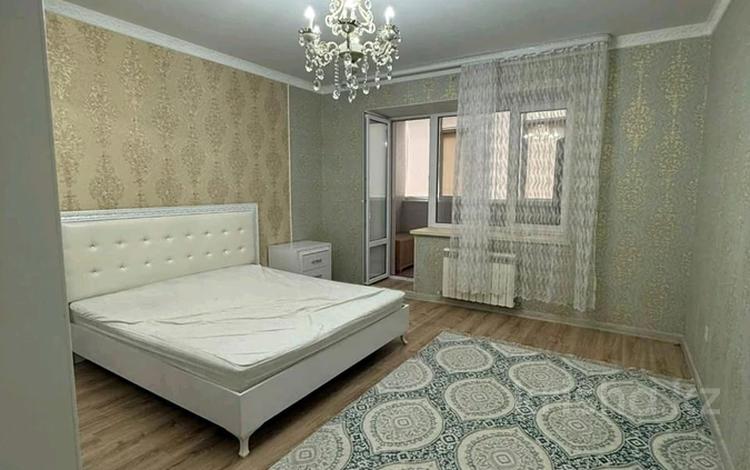 2-комнатная квартира · 86.6 м² · 2/5 этаж, мкр. Алтын орда — Апорт Алтын орда за 250 000 ₸ в Актобе — фото 2