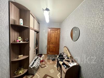 4-комнатная квартира, 80 м², 4/5 этаж, Ворошилова 150/1 за 23 млн 〒 в Усть-Каменогорске