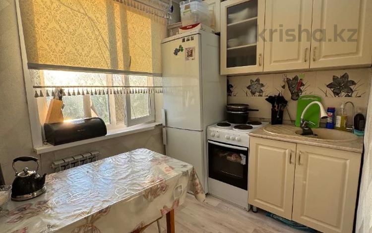 2-бөлмелі пәтер · 44.8 м² · 5/5 қабат, 14-шағынаудан 29, бағасы: 9.5 млн ₸ в Караганде, Алихана Бокейханова р-н — фото 9