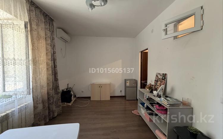 1-комнатная квартира · 24 м² · 1/4 этаж, 31Б мкр 5 за 6 млн ₸ в Актау — фото 2