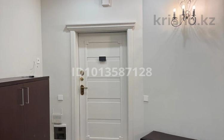 3-комнатная квартира · 130 м² · 19/23 этаж, Кабанбай батыра 87 за 1.7 млн ₸ в Алматы, Алмалинский р-н — фото 2