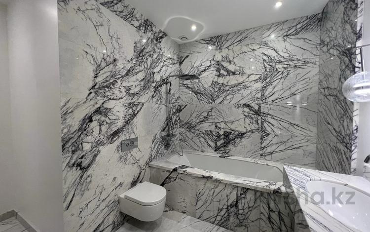 3-комнатная квартира · 170 м² · 8/8 этаж, Кабанбай батыра 9/2 за 1.2 млн ₸ в Астане, Нура р-н — фото 2