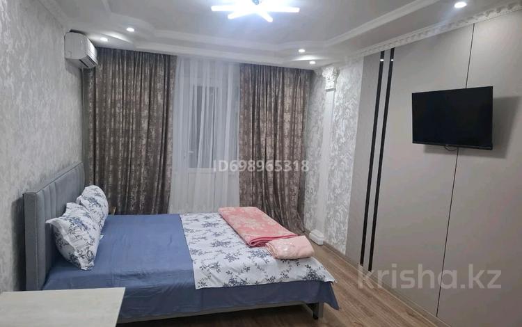 1-комнатная квартира · 40 м² · 3 этаж, Мамытова — 8 мкр за 12 000 ₸ в Шымкенте, Туран р-н — фото 5