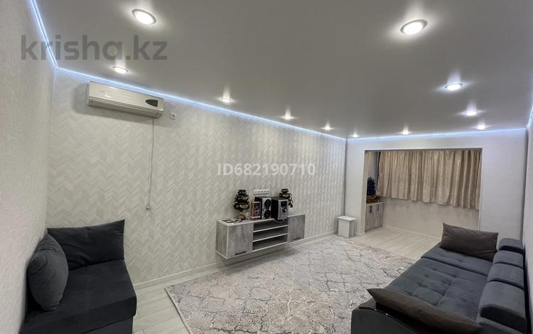 3-бөлмелі пәтер · 60 м² · 1/5 қабат, Г. Иляева 25А — Байтурсынова-Иляева, бағасы: 300 000 ₸ в Шымкенте, Аль-Фарабийский р-н — фото 2